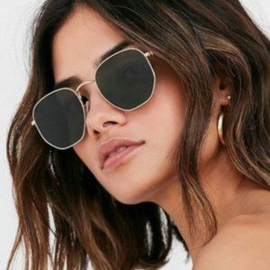 Round Retro Black with Gold Frame Sunglasses